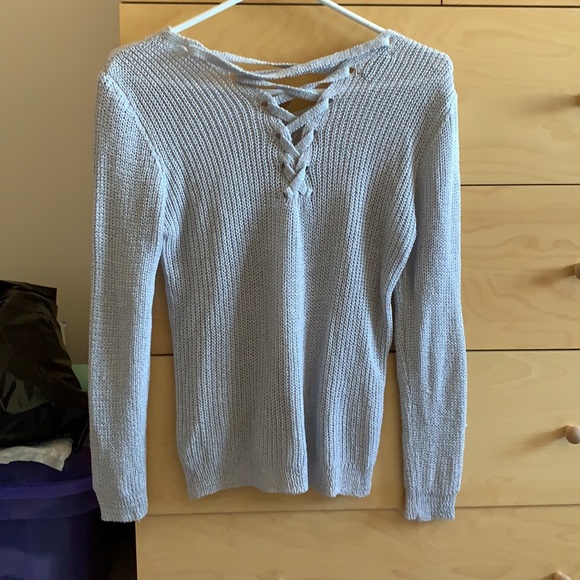 Lace up back shirt - Picture 2 of 2